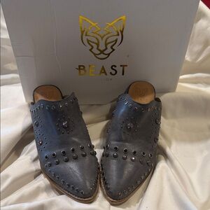 BEAST FASHION Gray Studded Leather Slip-On Loafers
